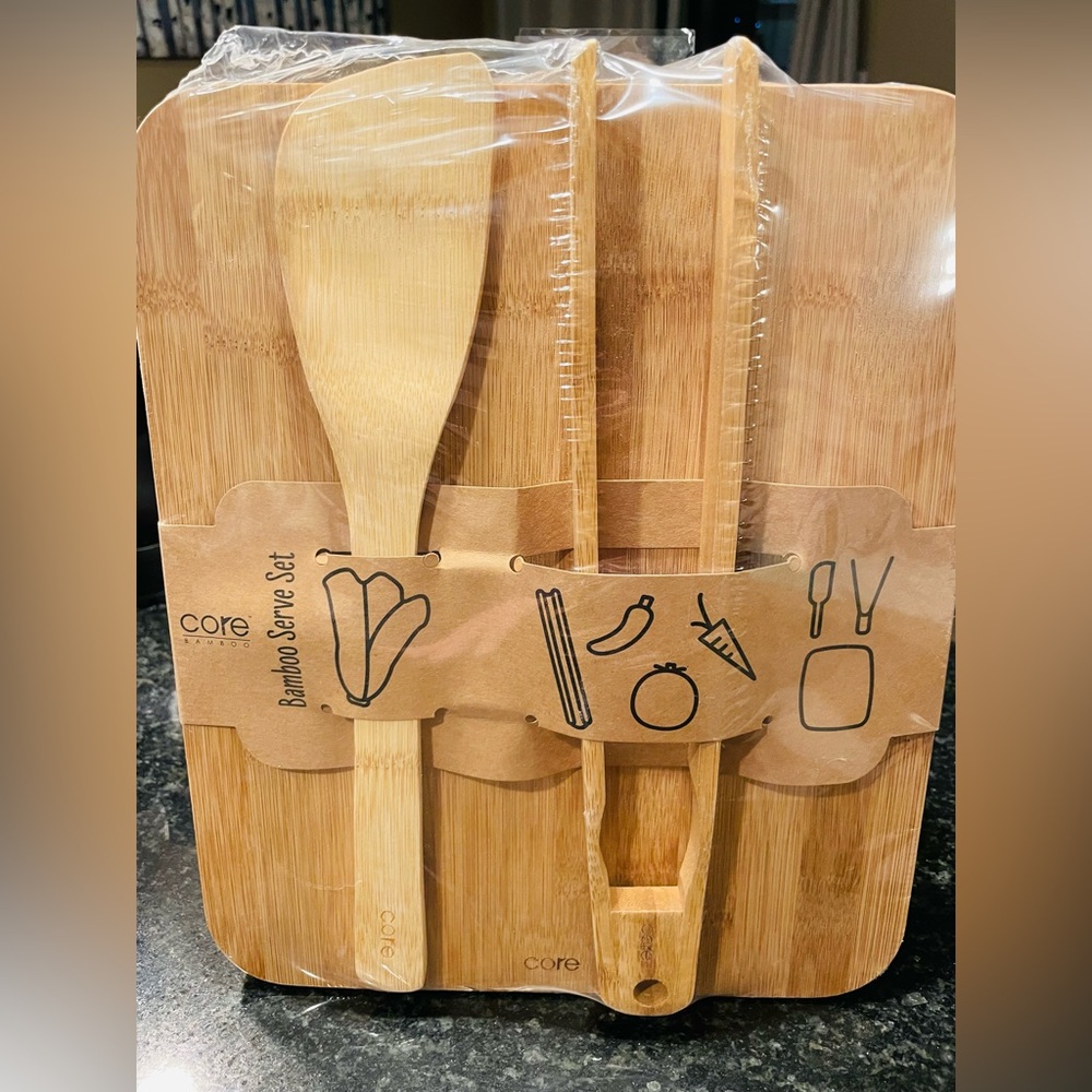 Core Bamboo Serve Set with Spatula and Tongs